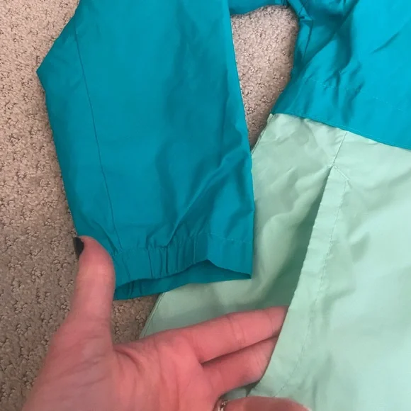 Girls Columbia Rain-zilla Jacket - Picture 6 of 10